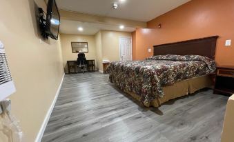 Travelers Motor Lodge