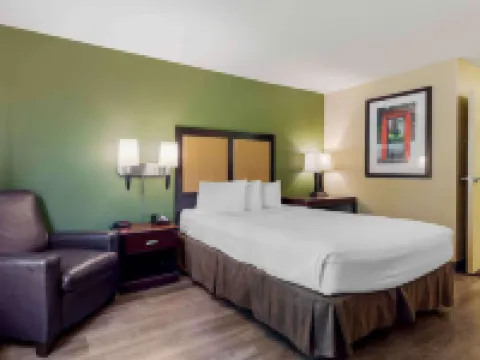 Extended Stay America Select Suites - Detroit - Novi - Haggerty Road Hotels in Novi