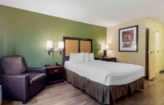 Extended Stay America Select Suites - Detroit - Novi - Haggerty Road Hotels in Novi