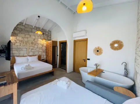 Rhea Alaçatı Boutique Hotel