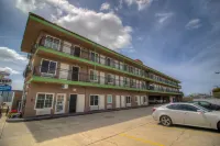 Princess Inn - parking