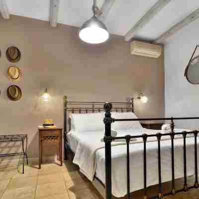 Niriides Apartments Rooms