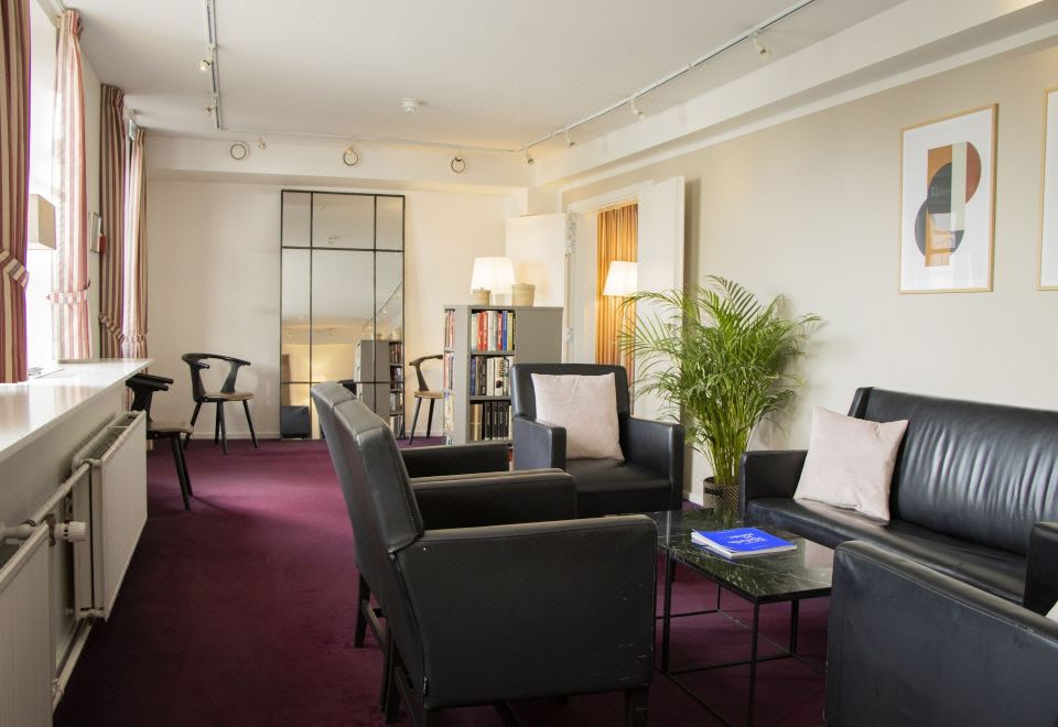 5. 겐토프테 호텔..