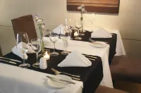 El Conquistador Hotel - breakfast