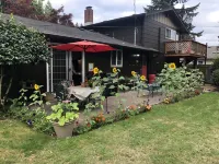 Emerald City Cozy Studio Suite - Stay near university fun – 5 min drive