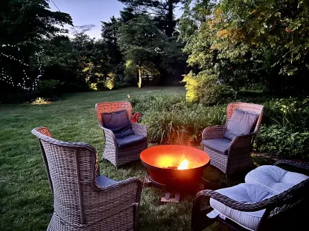 Enchanting Garden home,  Cozy yet spacious. Отели рядом с достопримечательностью «Пенн Стейт Абингтон»