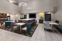 La Quinta Inn & Suites by Wyndham North Orem Hotels in Vineyard