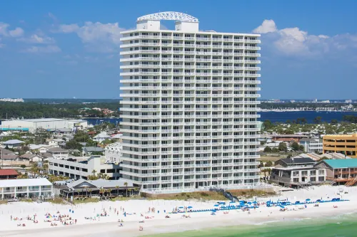 Comfortable & clean, Gulf-front getaway with pools, hot tub & beach access Hotels in Bay County