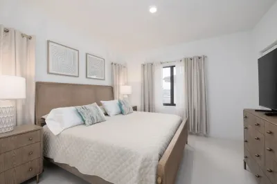 Stylish Serene Haven - Yard, Air Conditioning, Hot Water