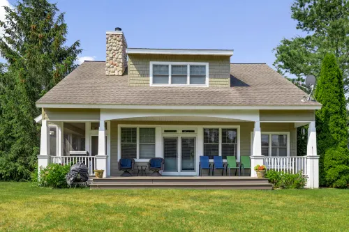Spacious Kitchen and Cozy Fireplace - Delightful Family Haven