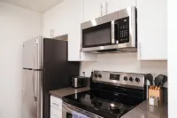 King Bed, Hottub, Gym, W/D, Parking, Balcony Hotel a Thousand Oaks