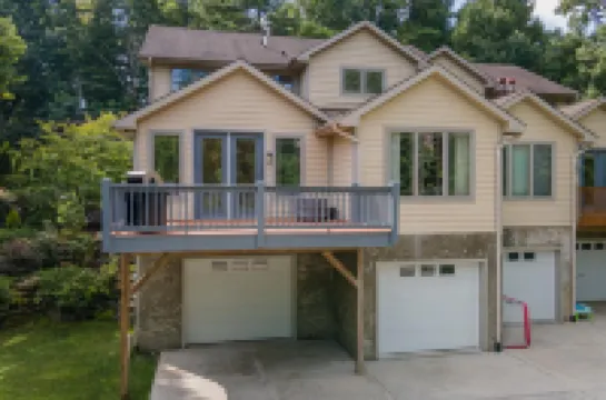 Spacious Retreat with Gourmet Kitchen and Outdoor Oasis - Inviting Getaway