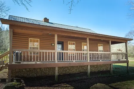 Resort View, Firepit and Fishing Dock - Charming Tranquil Cabin