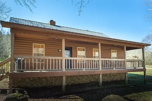 Resort View, Firepit and Fishing Dock - Charming Tranquil Cabin