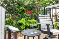 Gorgeous Retreat - Shared Pool, Hot Tub, Designer Linens