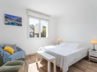 L'Aquilon Hotels in Le Pradet