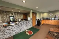 Super 8 by Wyndham Paris IL - motel