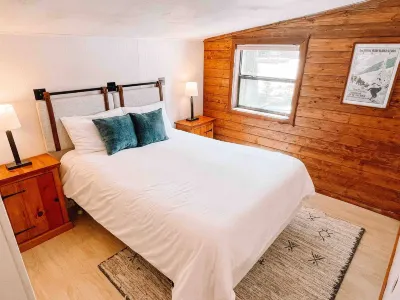 Hot Tub I Near Shops | Spacious Deck Hotels in Ruidoso