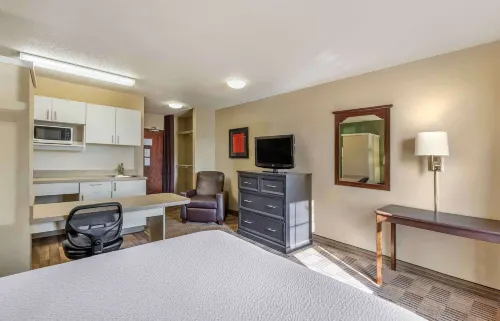 Extended Stay America Select Suites - Chicago - Downers Grove Hotels in Downers Grove
