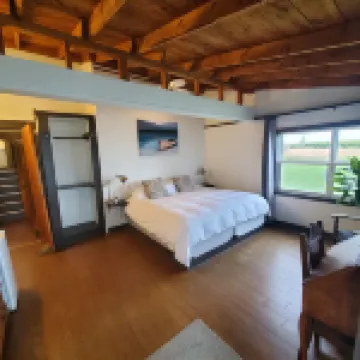 The Cliffside Inn Hotels in Kings County