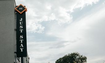 JustStay Grevenbroich Hotel & Apartments