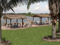 Lake Roy Beach Inn - Winter Haven Hotels in Winter Haven