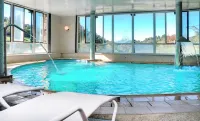 Hotel Balneario Río Pambre - С бассейном