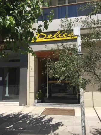 Delice Hotel - Family Apartments Отели рядом с достопримечательностью «Храм Гефеста»