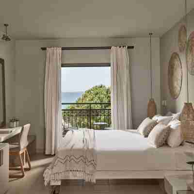 The Bay Hotel & Suites Rooms