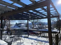 Little Bluff Inn