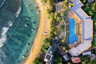 Hotel Exterior Araliya Beach Resort and Spa Photo