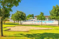 Azureva Fouras - Pools