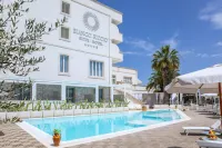 Bianco Riccio Suite Hotel فنادق في سافيلتري