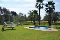 Esther's Country Lodge - Pools