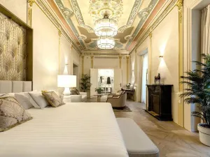 Myr Palacio Vallier