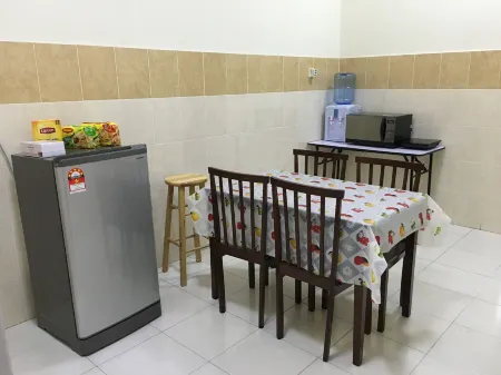 Da Bella Homestay Отели рядом с достопримечательностью «Open University Malaysia»