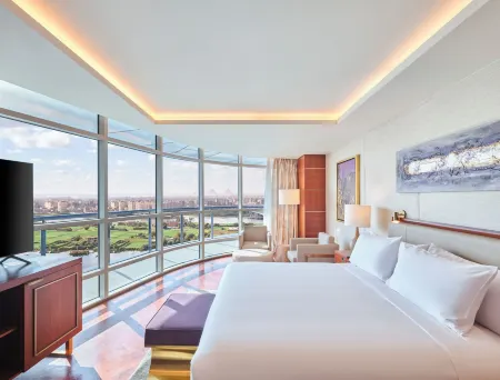 Hilton Cairo Nile Maadi Отели рядом с достопримечательностью «Мечеть Мухаммеда Али»