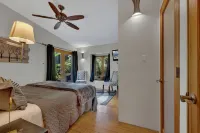 Arbor Inn-2 Blocks to Main Street! Hotels in Fredericksburg