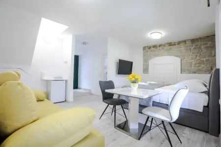 Villa Kate Отели рядом с достопримечательностью «Храм Юпитера»