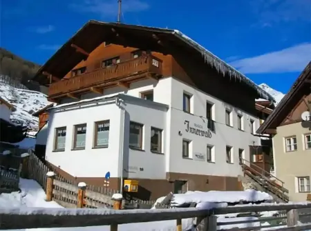 Budget-Zimmer in Sölden Отели в г. Zwieselstein