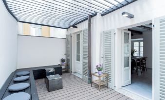 Shades of Como with Private Terrace by Rent All Como