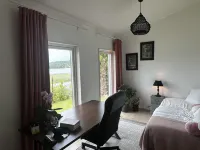 Captivating 3-Bed Villa in Halanda with Lake View