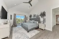 Just Beachy by Beach Retreats Hotels near Dollar Tree
