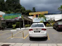 檳城莎利汽車旅館 - 汽車旅館