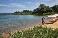 Montauk Yacht Club - Beach