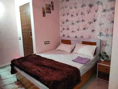 Hotel Leela Palace Hotels near Hazrat Data ilahi Baksh Baba