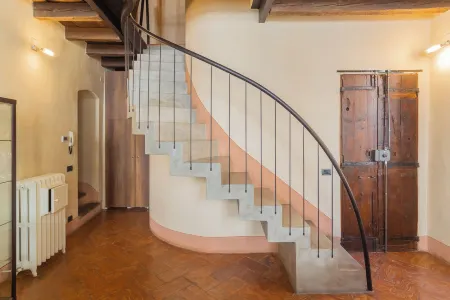 Antiche Mura Como by Rent All Como Отели рядом со станцией Como Camerlata