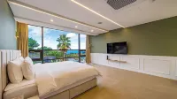 DAM & Roo Hotels in Seogwipo-si