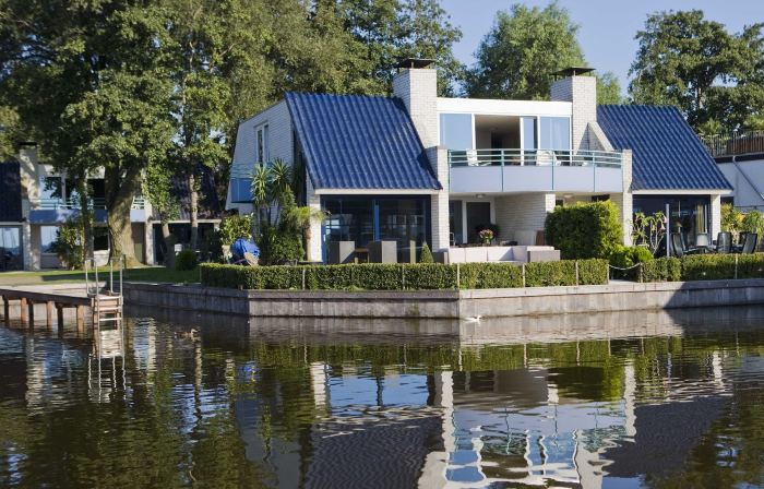 Amsterdam / Loosdrecht Rien Van Den Broeke Village