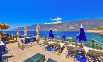 Atalante Hotel